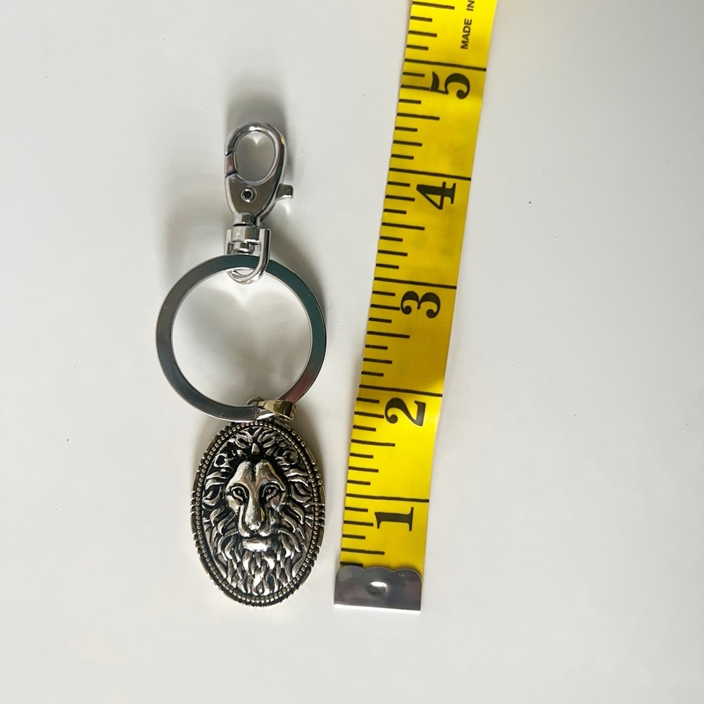Lion Head Keychain - Silvertone - New! - Picture 4 of 6